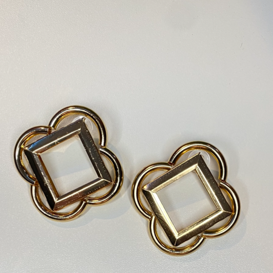 Dimond Flower Earrings Gold